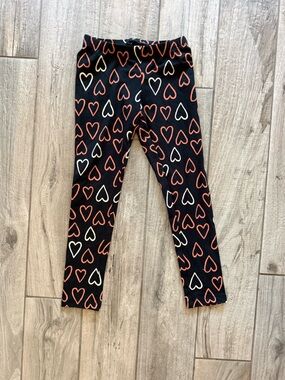 Cat & Jack Black Leggings with Orange and White Heart Print
